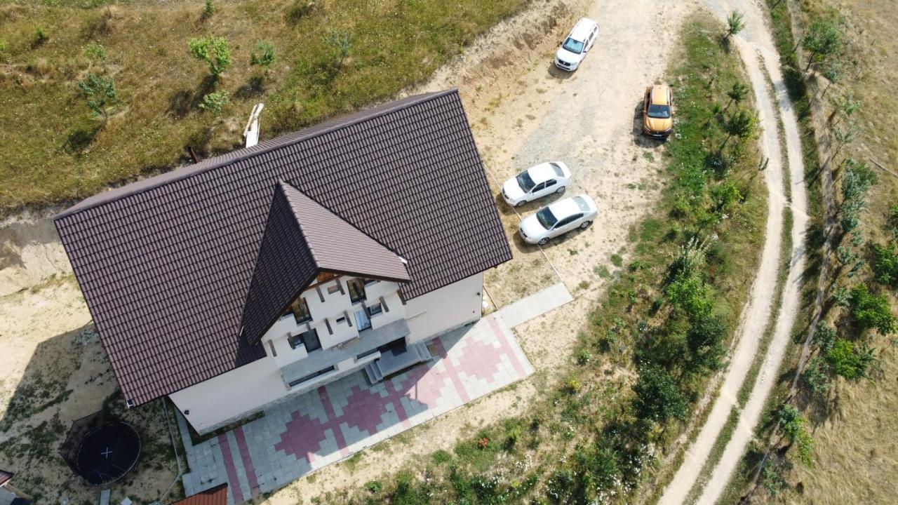 Conacul Elenei Vila Poiana Mărului Exterior foto