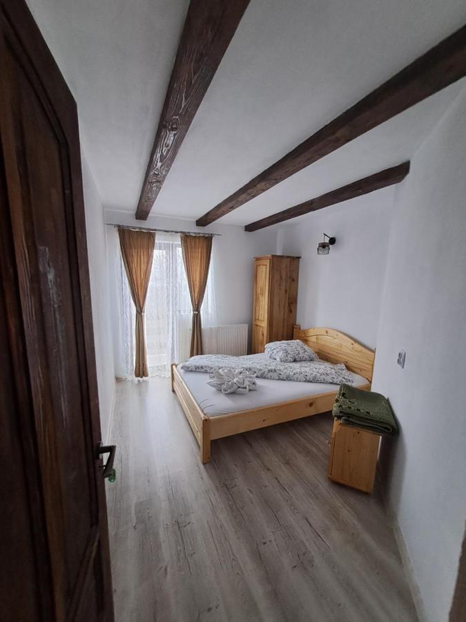 Conacul Elenei Vila Poiana Mărului Exterior foto