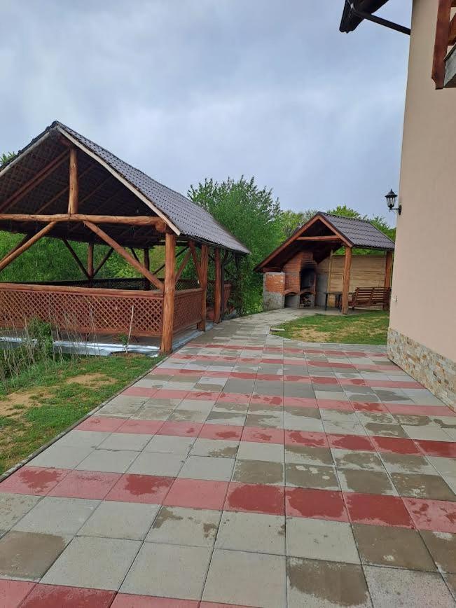 Conacul Elenei Vila Poiana Mărului Exterior foto