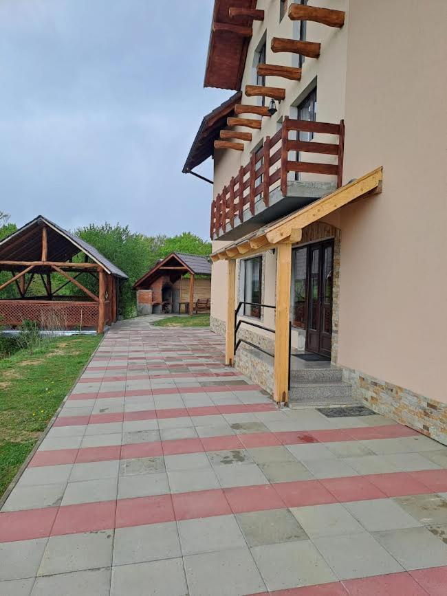 Conacul Elenei Vila Poiana Mărului Exterior foto